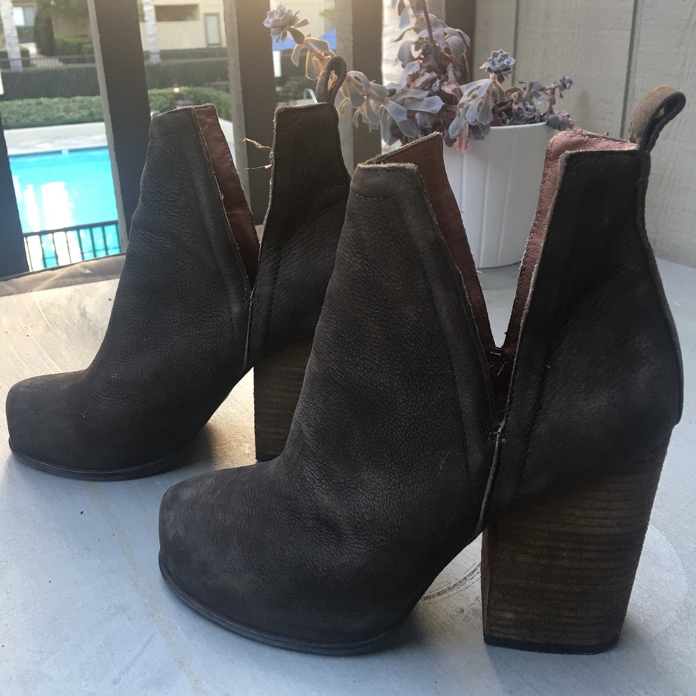 Jeffrey Campbell O’Shea booties